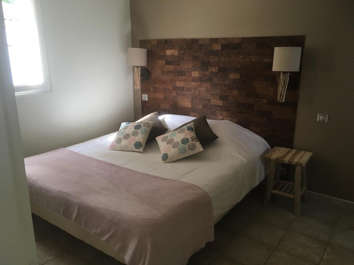 Les Chambres Du Restaurant Le Castellaras - Teritoria Fayence Exteriör bild